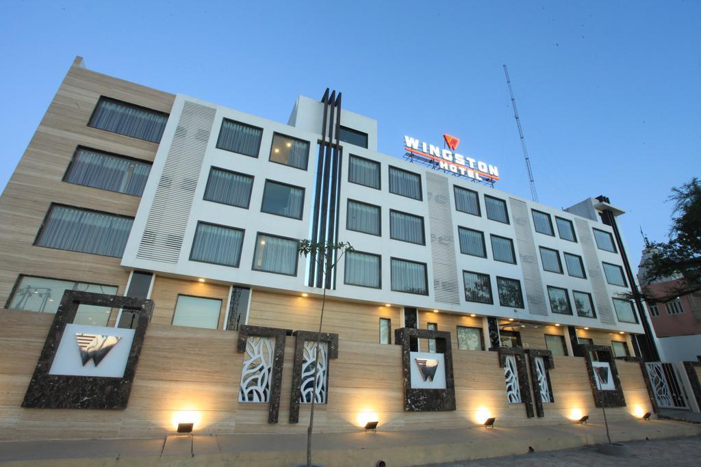 Wingston A Treehouse Hotel Goverdhan Radha Kund Exterior photo