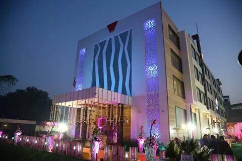Wingston A Treehouse Hotel Goverdhan Radha Kund Exterior photo